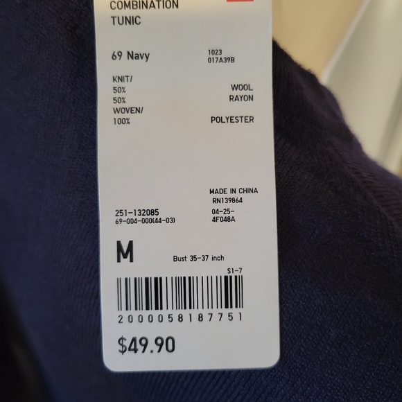 💠2/$25💠Uniqlo Merino Blend Tunic - Picture 3 of 6